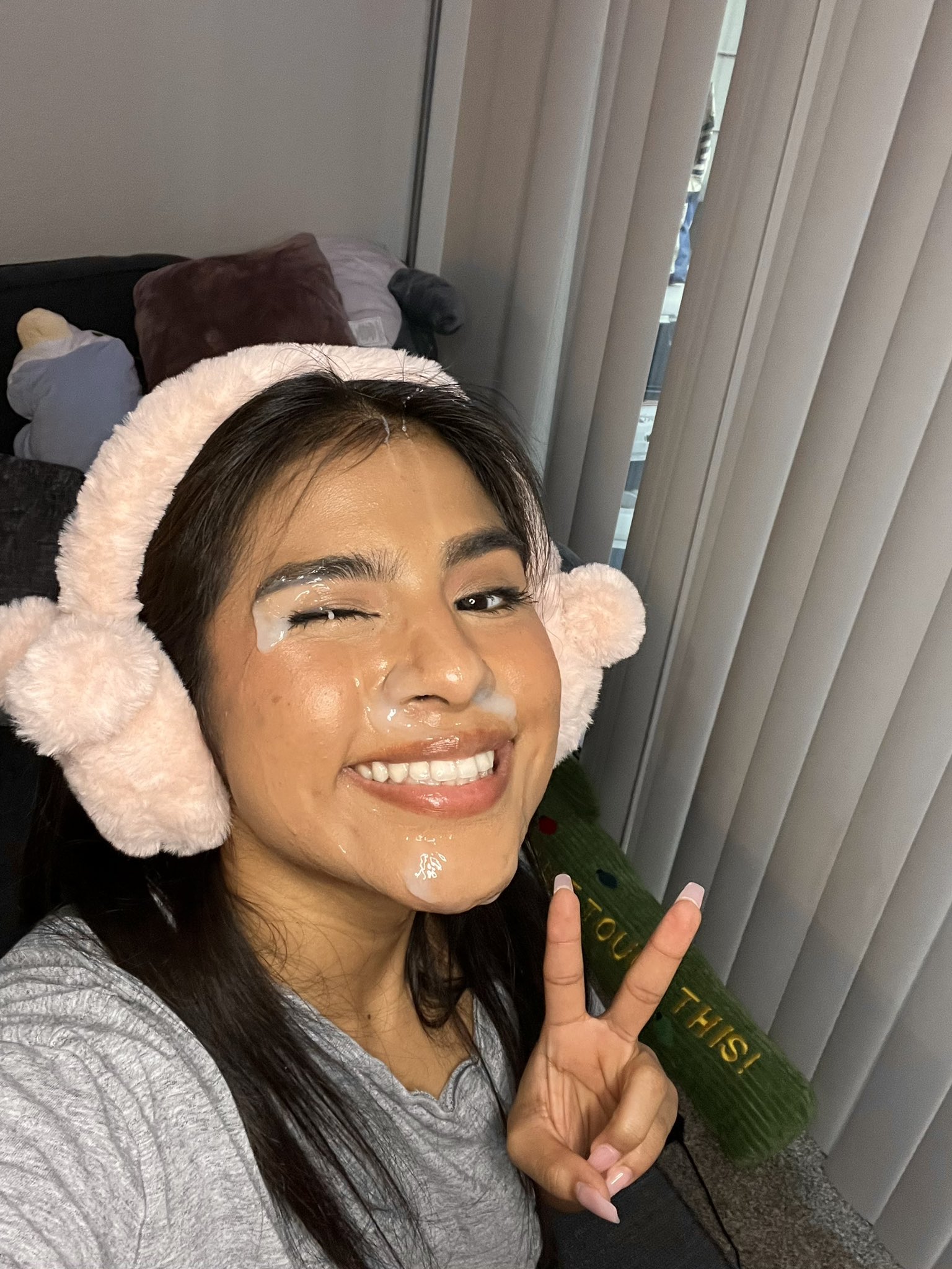 Photo 48 of 444Vanessa