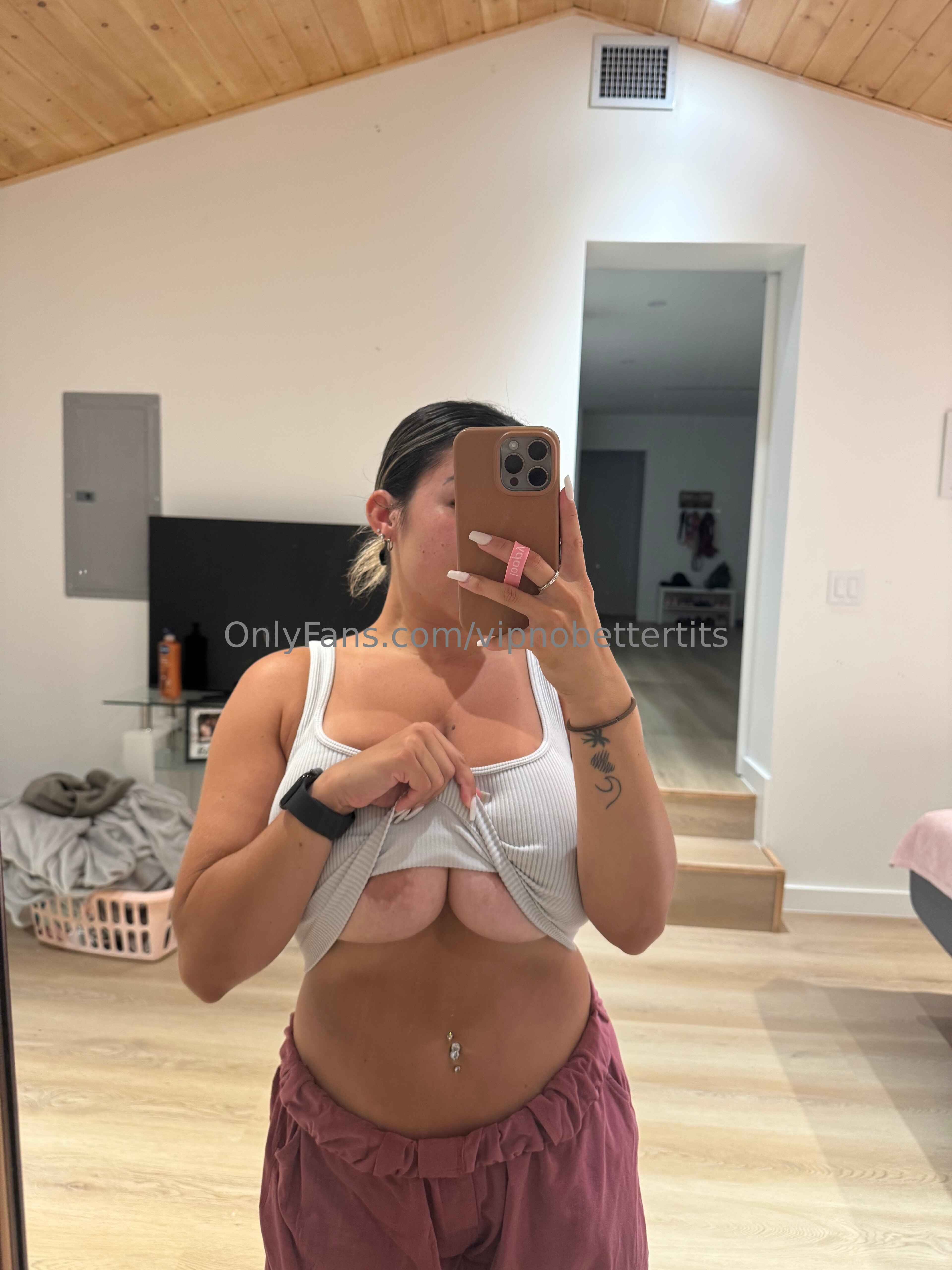 Photo 2 of Sophie Chanel