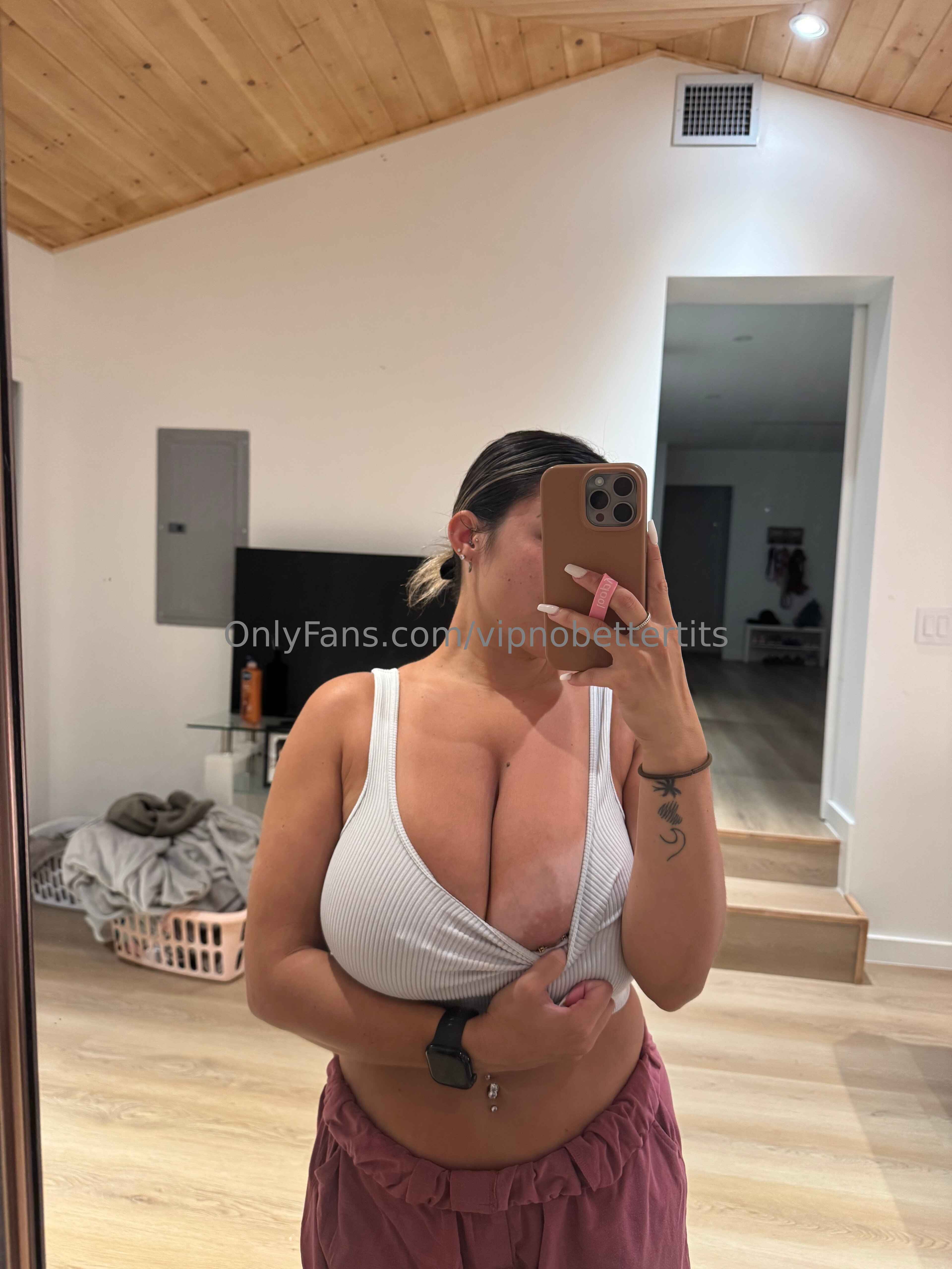 Photo 1 of Sophie Chanel