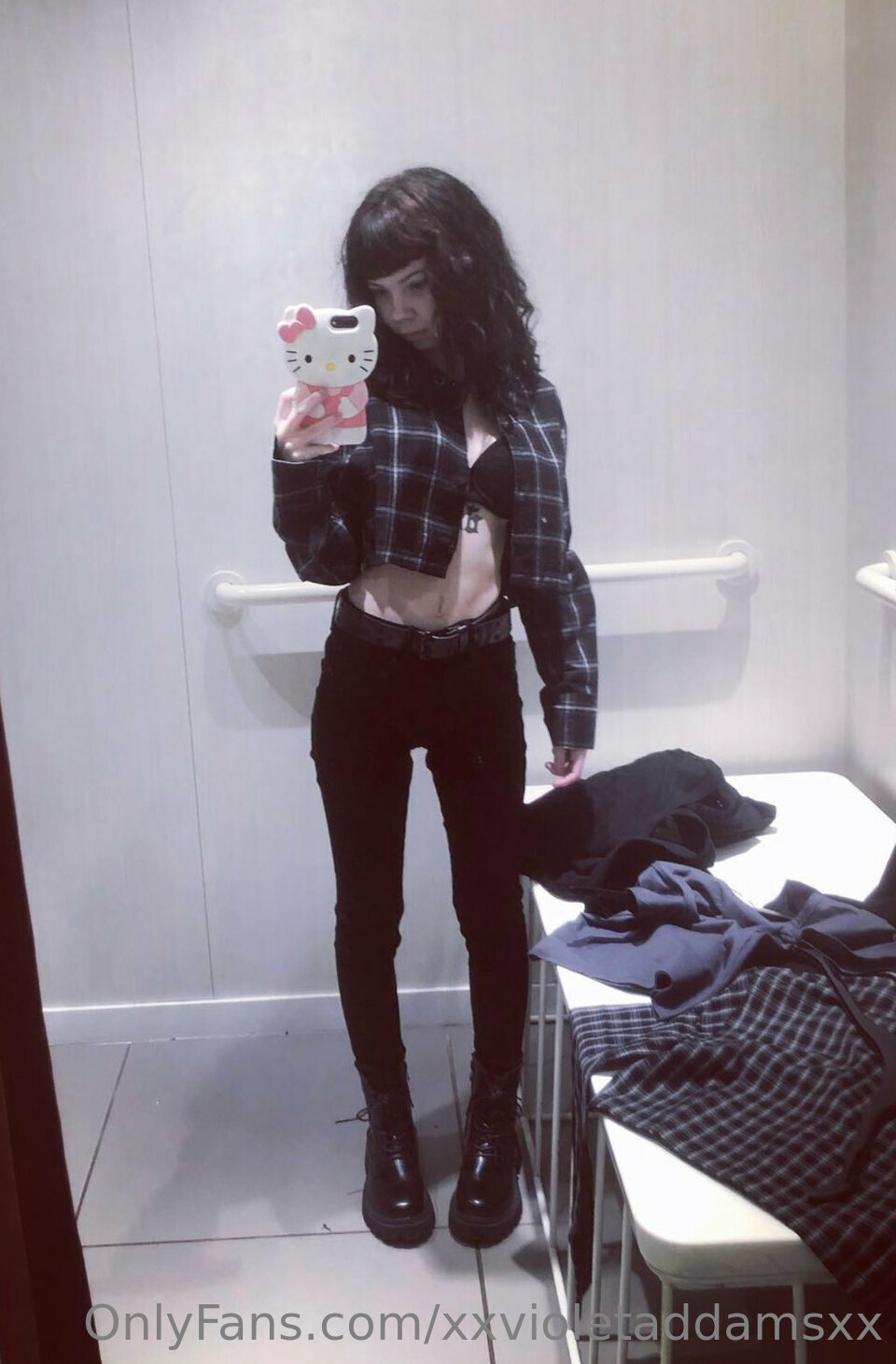 Photo 15 of XxVioletAddamsxx