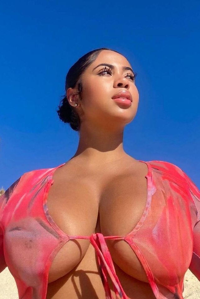 Photo 43 of Yasmine Lopez