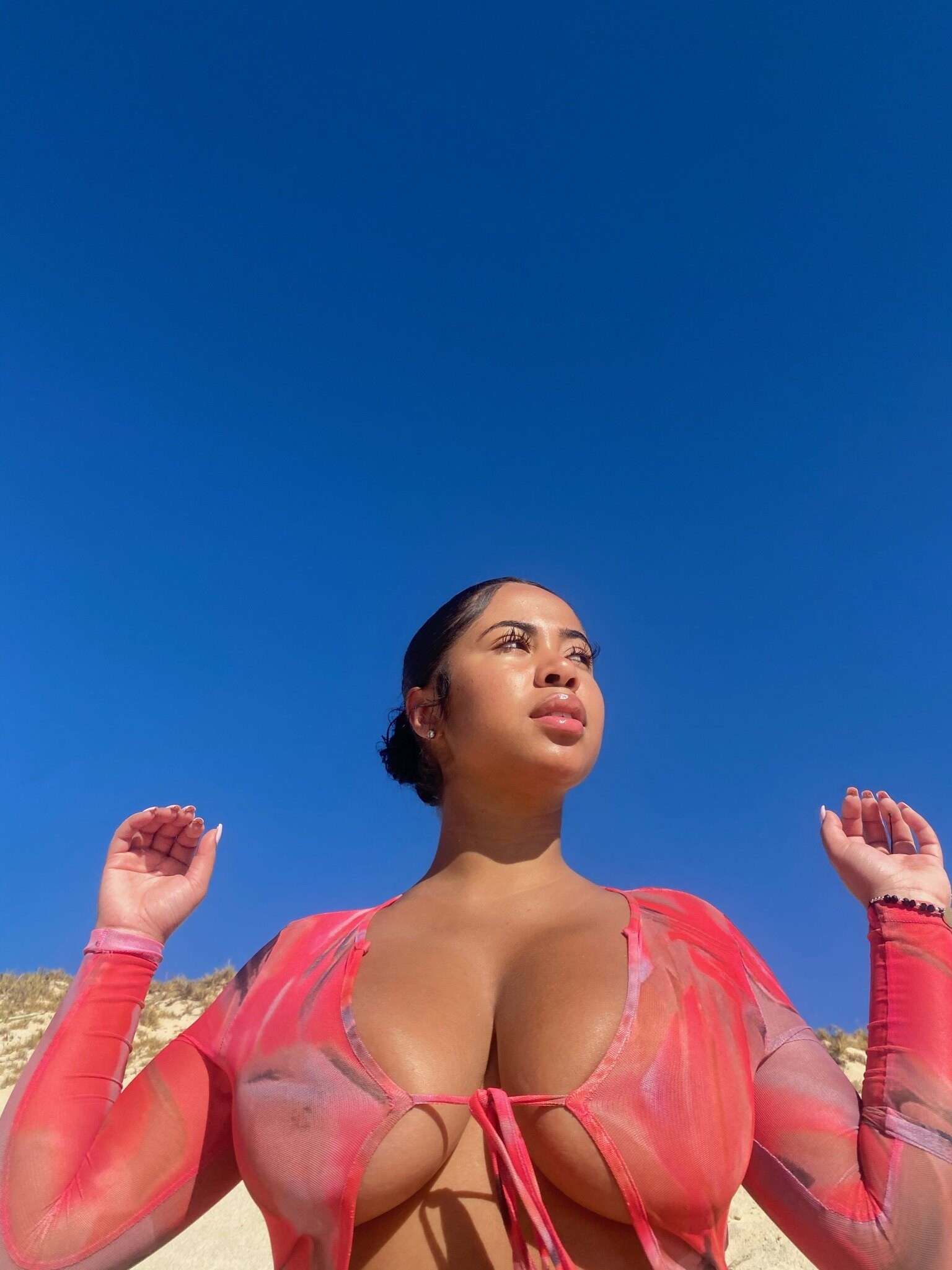 Photo 9 of Yasmine Lopez