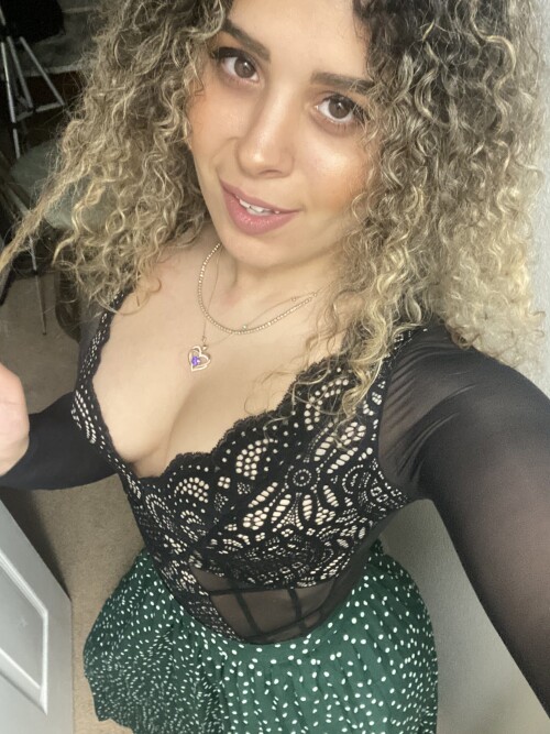 Photo 44 of JustYeliz
