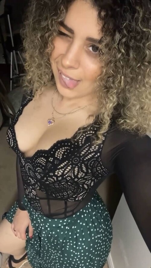Photo 43 of JustYeliz