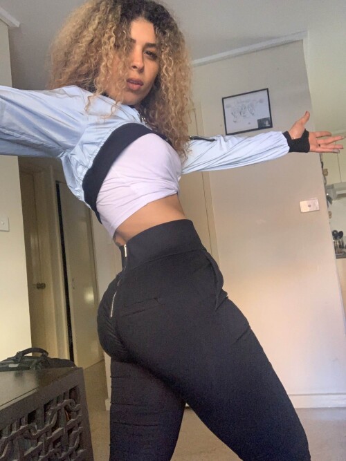 Photo 36 of JustYeliz