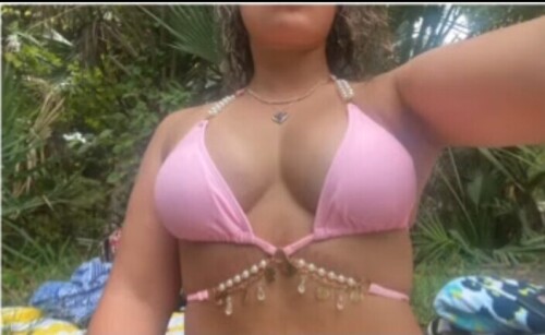 Photo 22 of JustYeliz