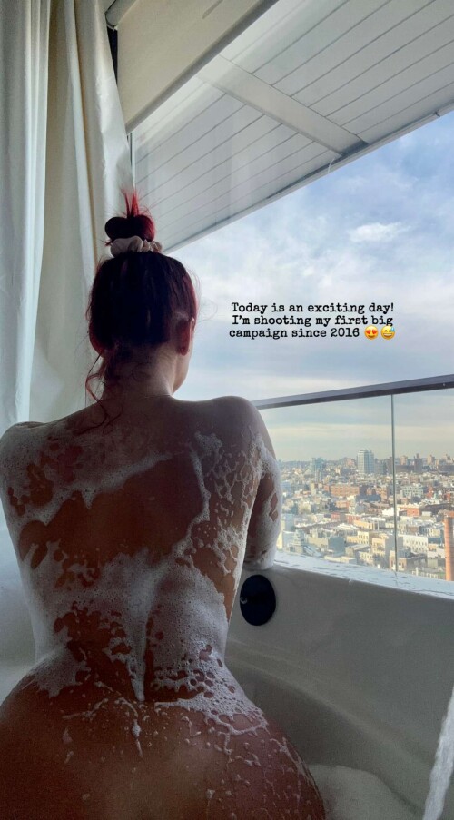 Photo 118 of YesJulz